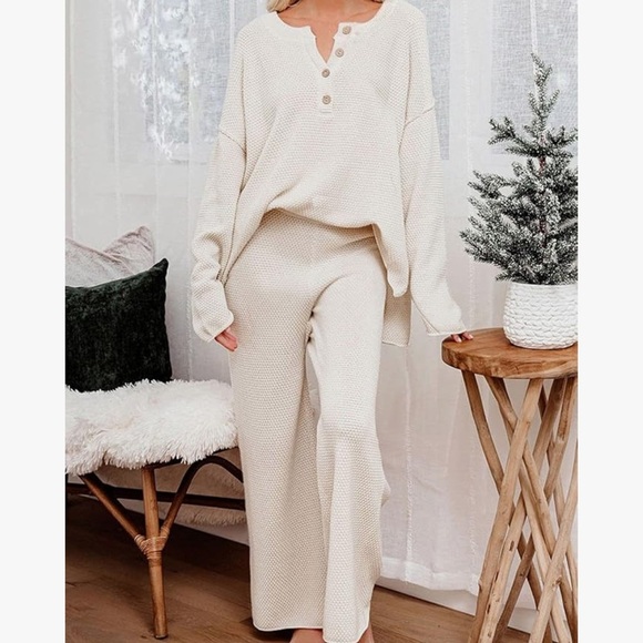 Boutique Cream Knit Loungewear Set Long Sleeve Top and Pants Size L - Picture 3 of 11